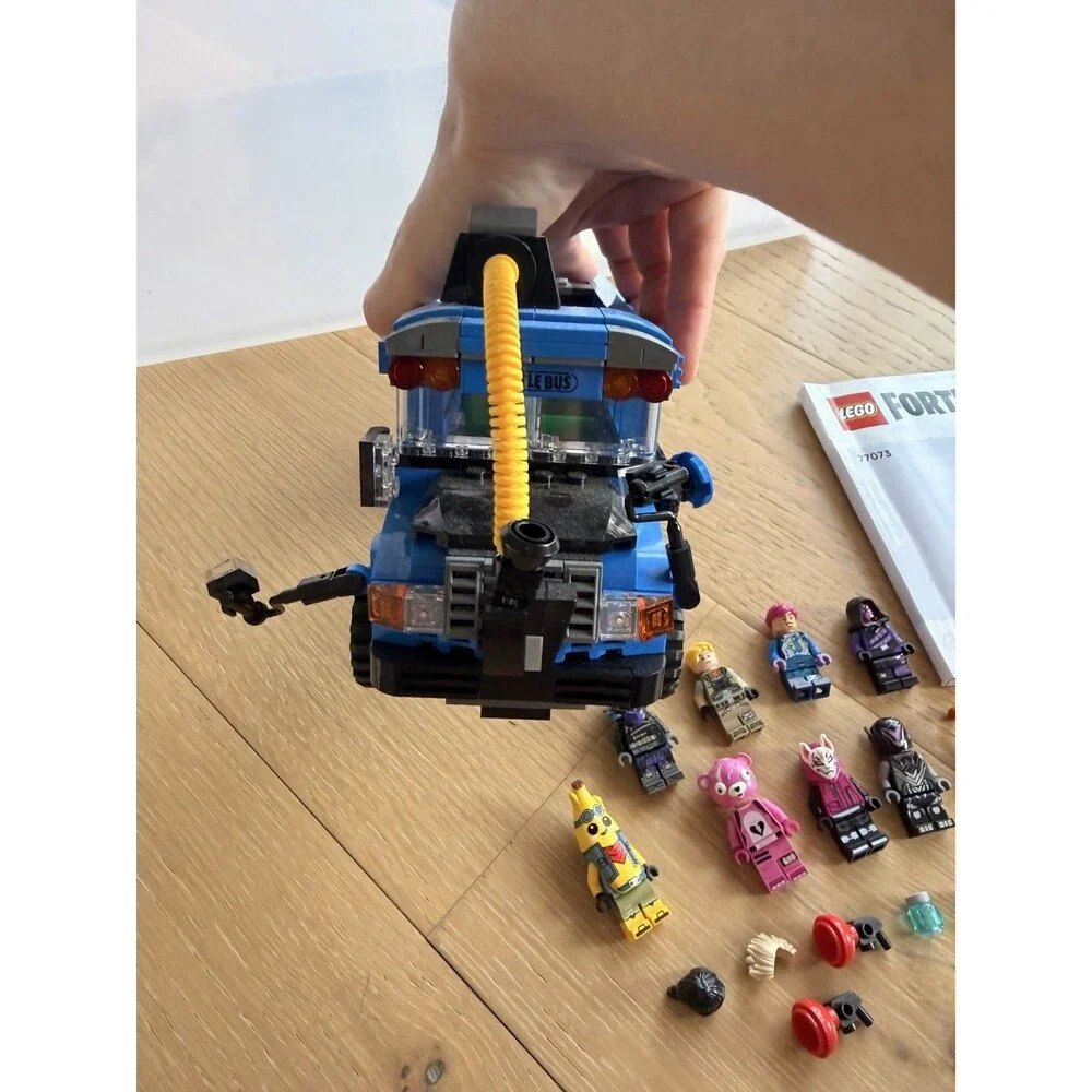 LEGO Battle Bus Fortnite Set 77073, Released 2024